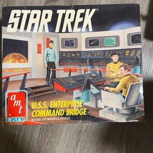 Star Trek USS Enterprise and Enterprise Command Bridge